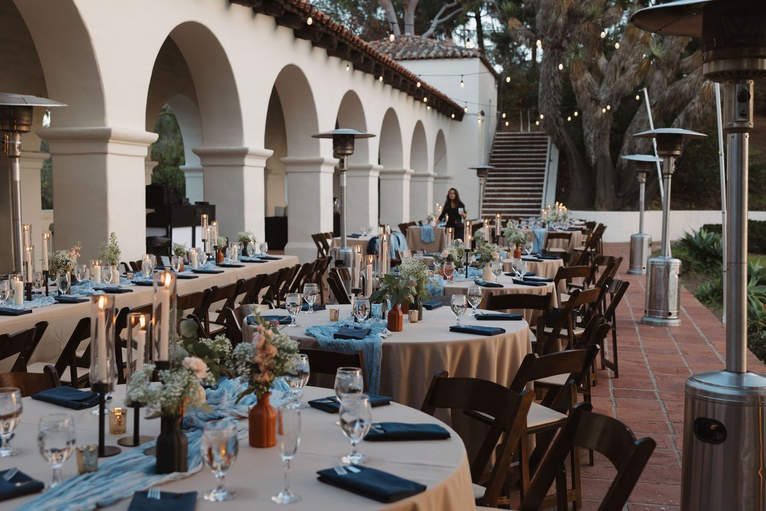 How to DIY your wedding flowers, perfect for San Diego destination weddings.
