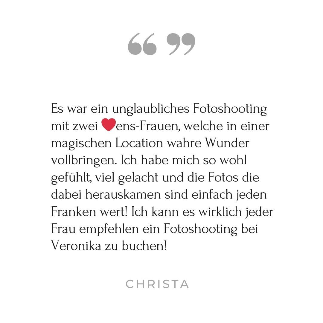 A customer testimonial quote with German text and a heart emoji praising a photography service.