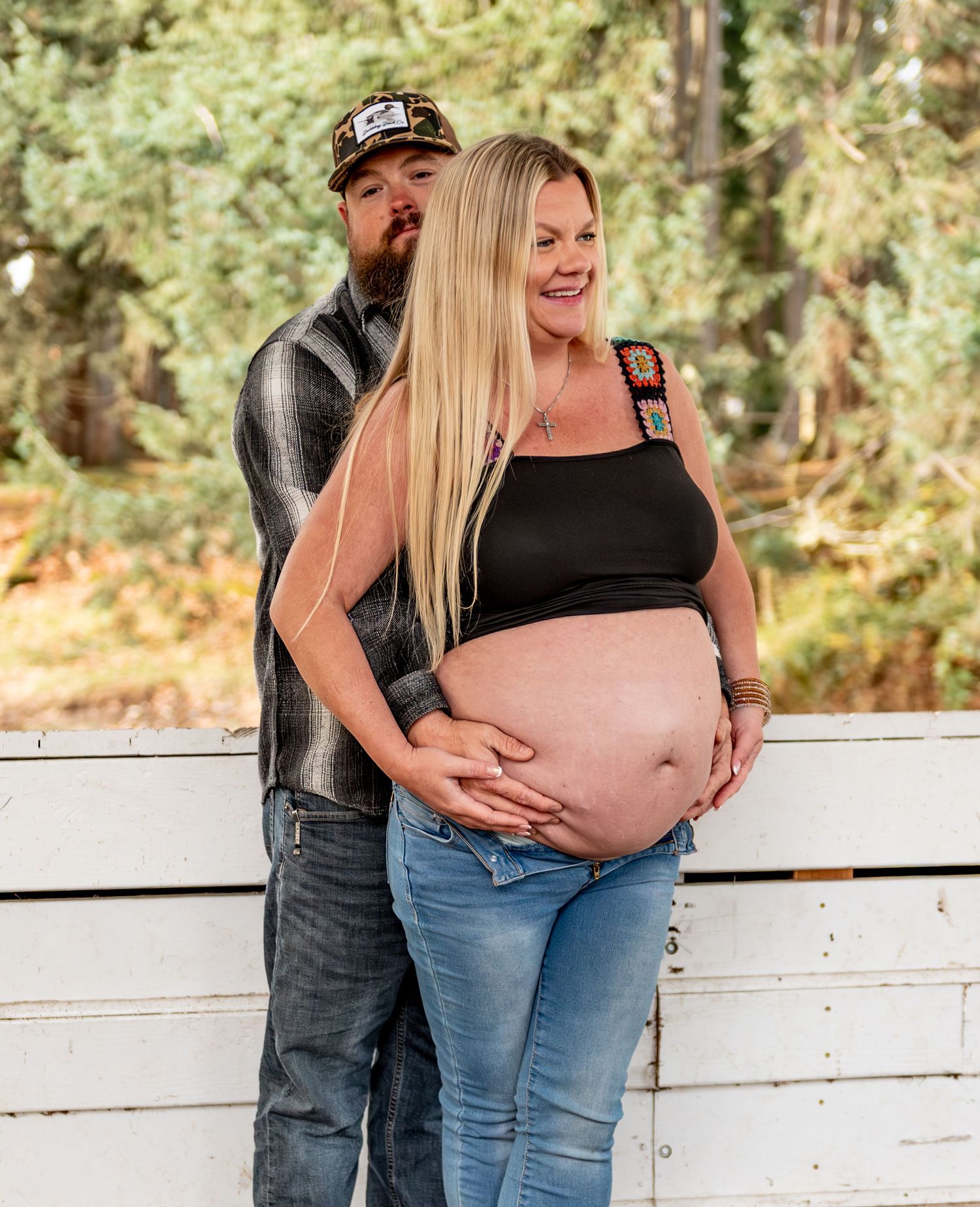 Detailed maternity image of mom and dad holding mom's belly, Stayton, OR