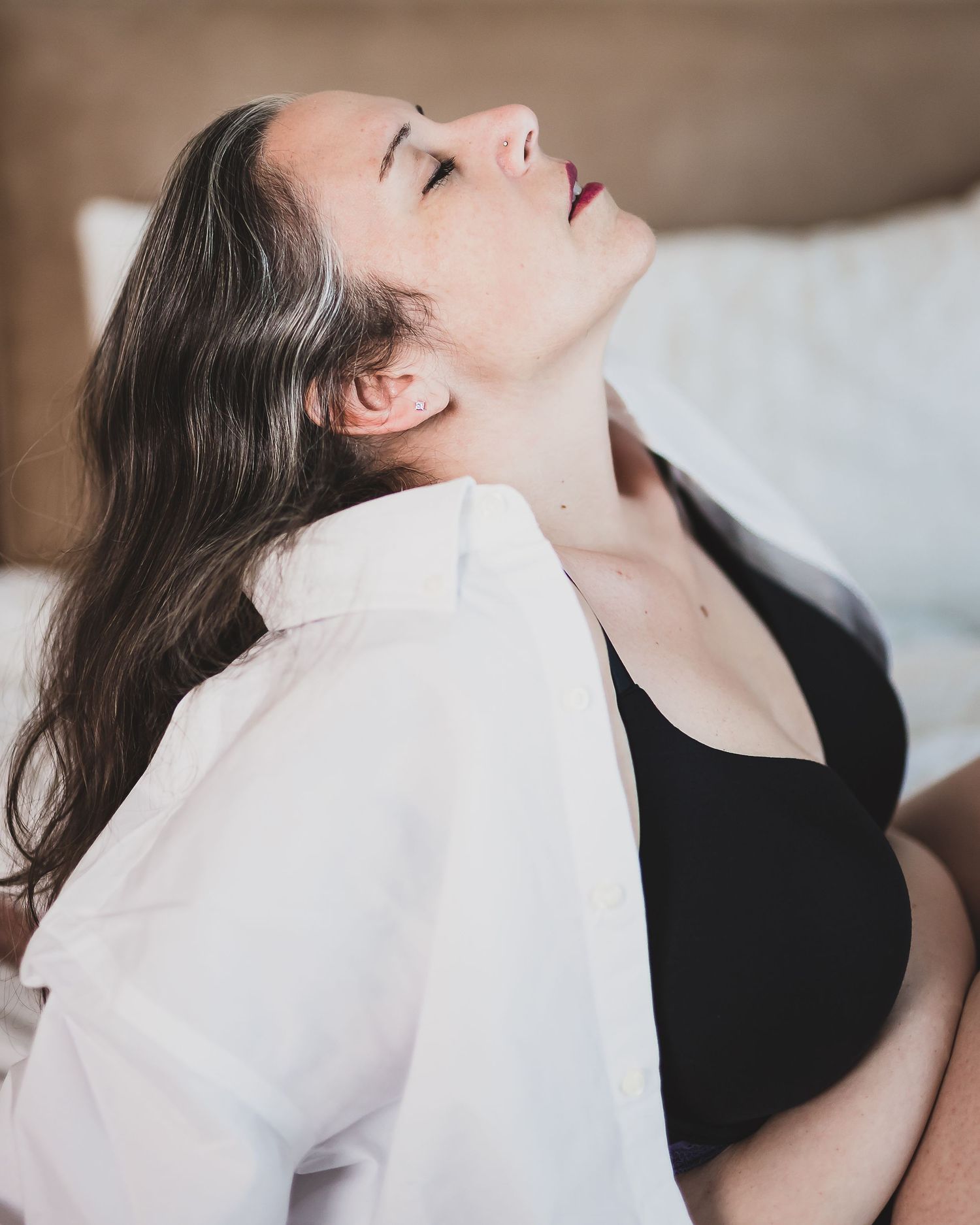 Helping women affirm who they are. Headshots, birthdays, family, milestones, self love. Love Supreme: A Self Love Experience