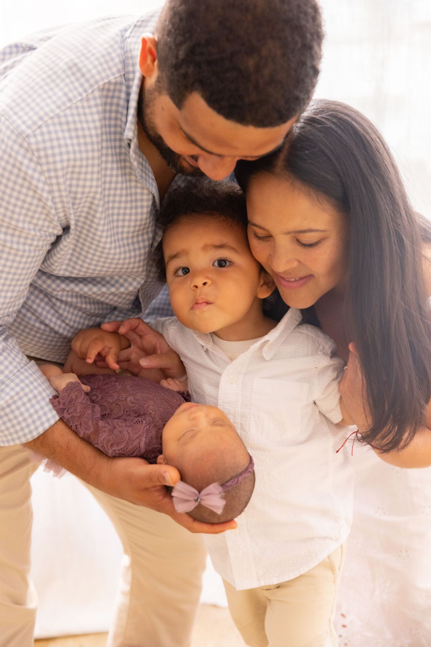 Top Hoboken/Jersey City newborn family photographer.