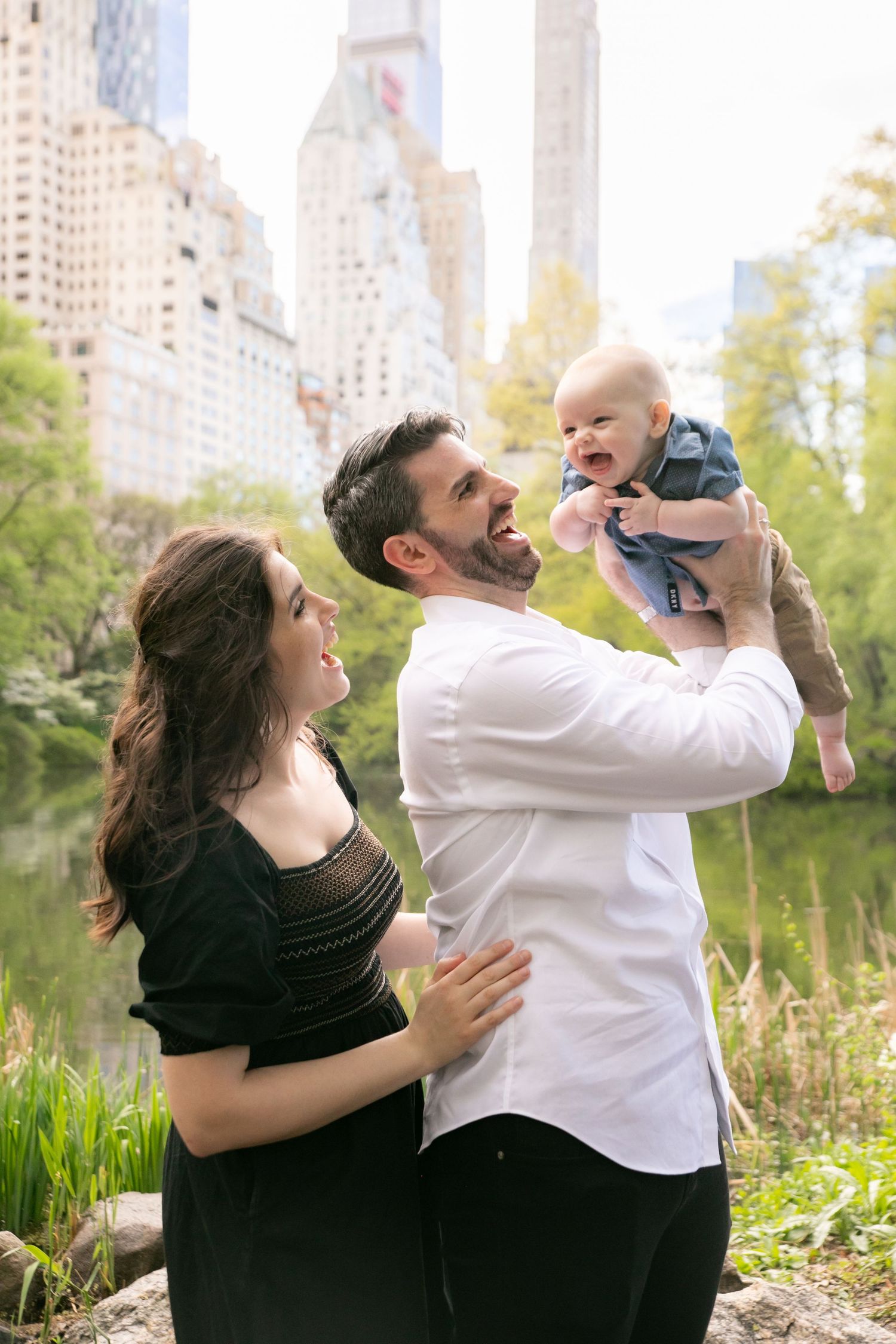 Lifestyle, candid family portraits in New York.