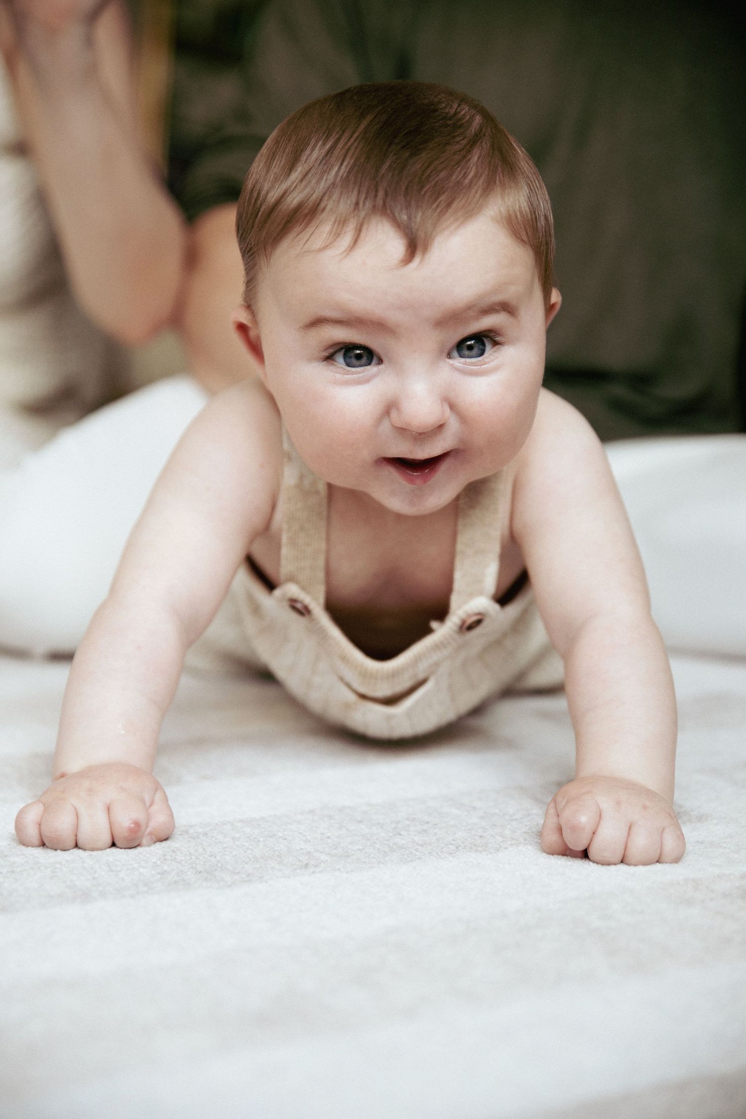 In-studio and on-location newborn, maternity, baby, and child lifestyle sessions.