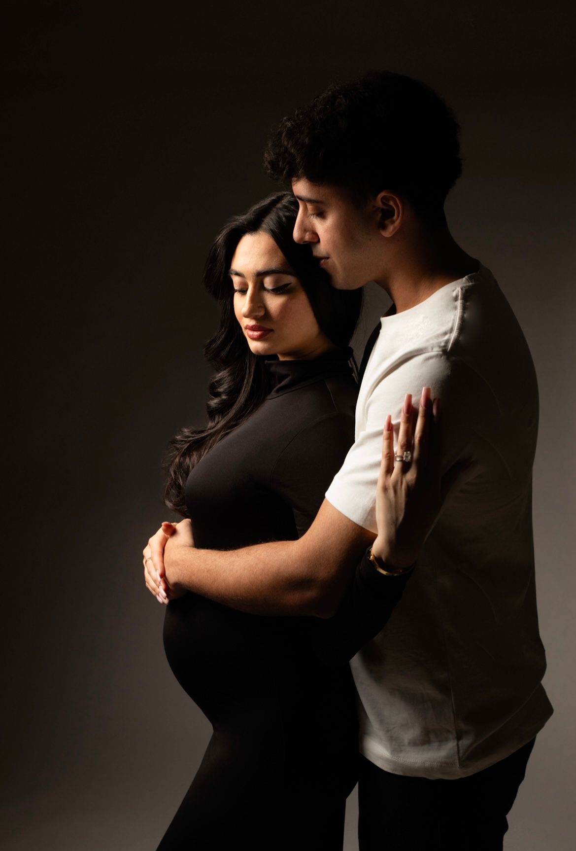 Studio pregnancy photographer in Jersey City/ New York. Outfits provided.