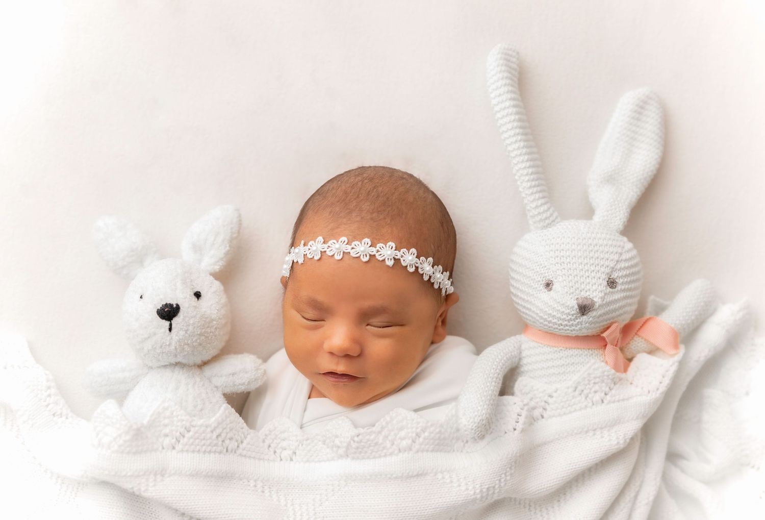 Best New York/ Jersey City newborn photographer. Stress free at home newborn photoshoot, candid family newborn photoshoot Jersey City