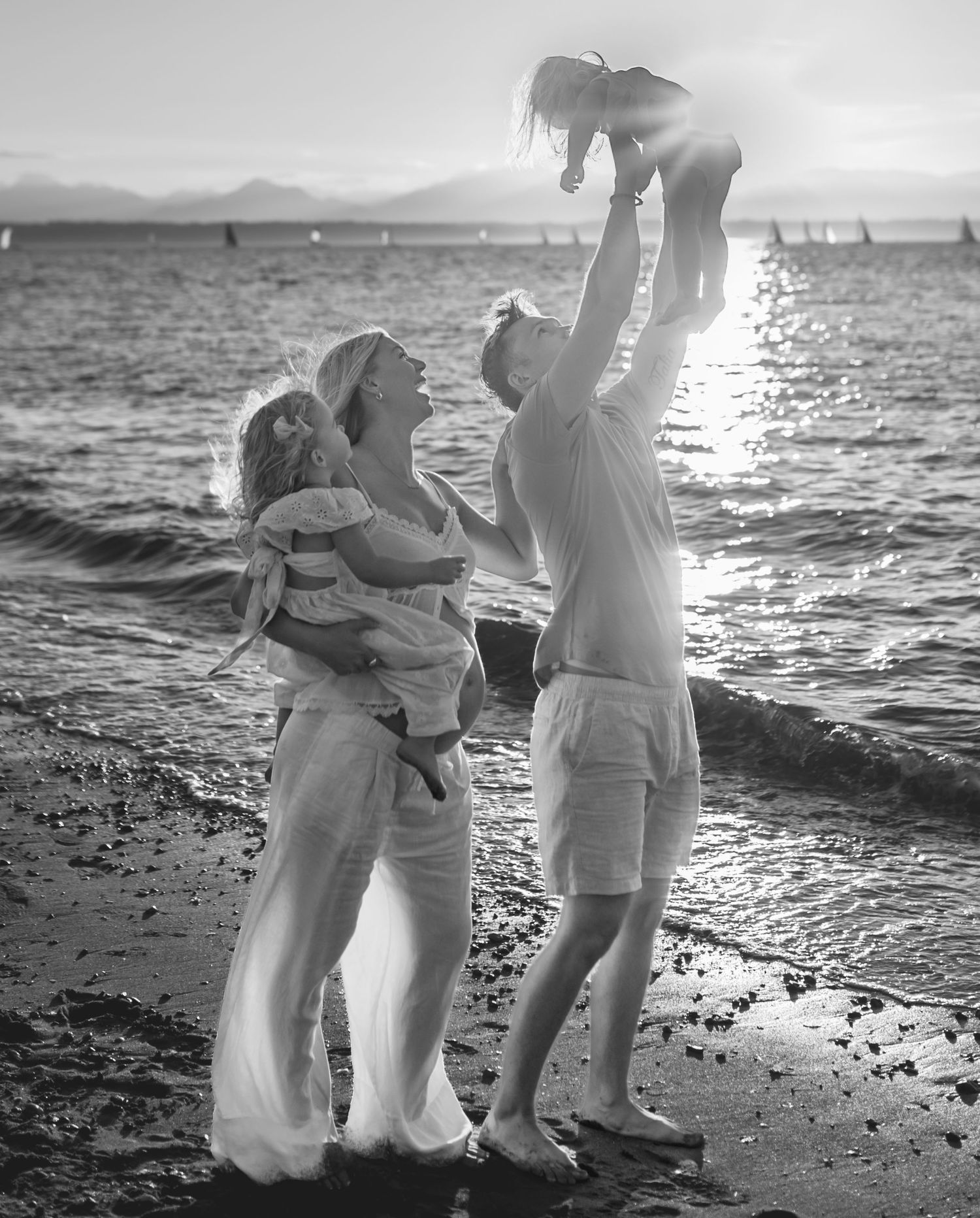 family photo maternity