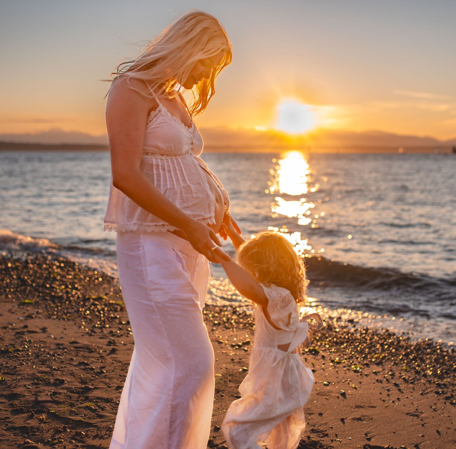 mother and daughter maternity