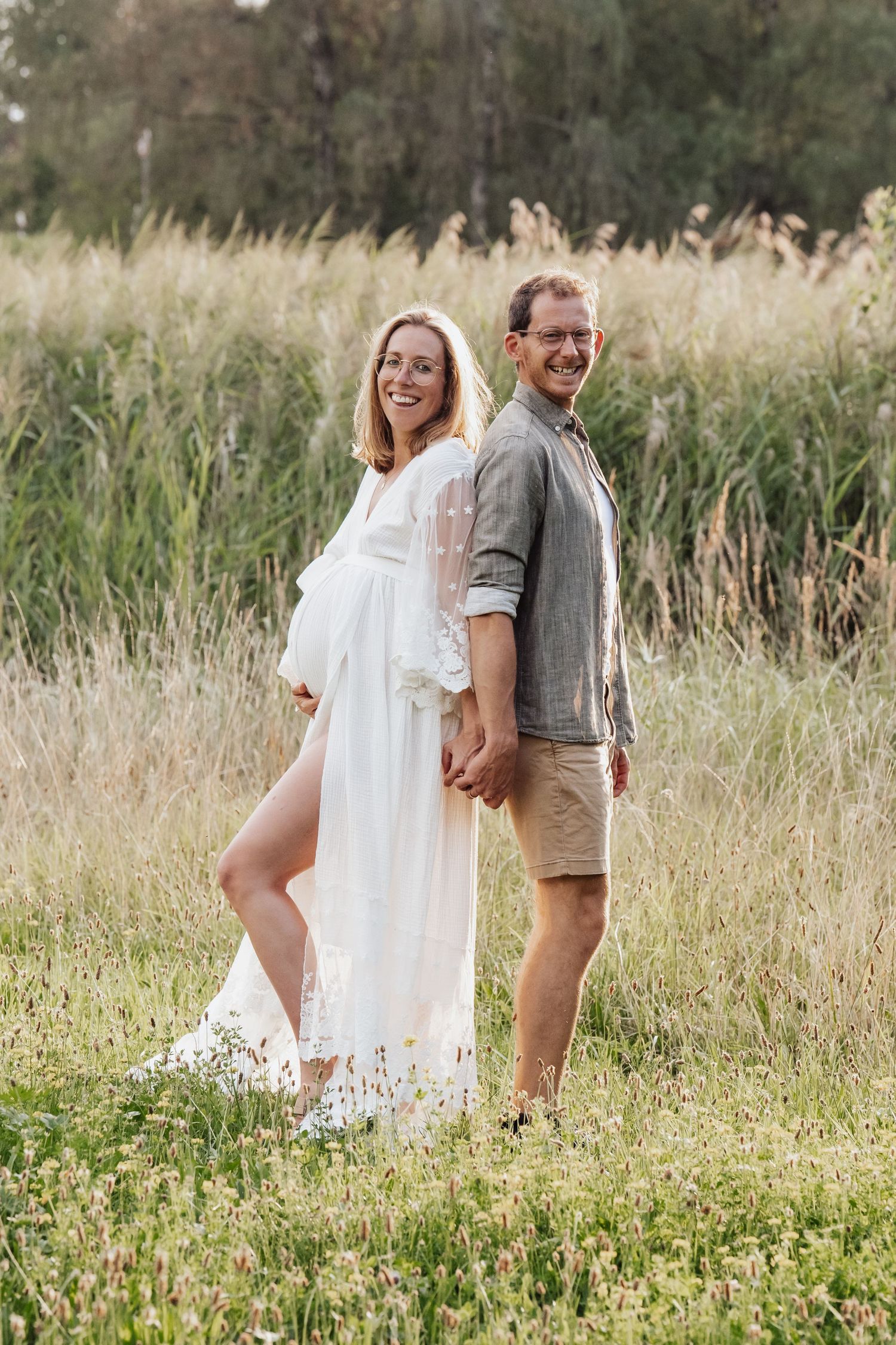 Babybauchfotos bei Bad Grönenbach – emotionale Schwangerschaftsbilder in der Natur.
