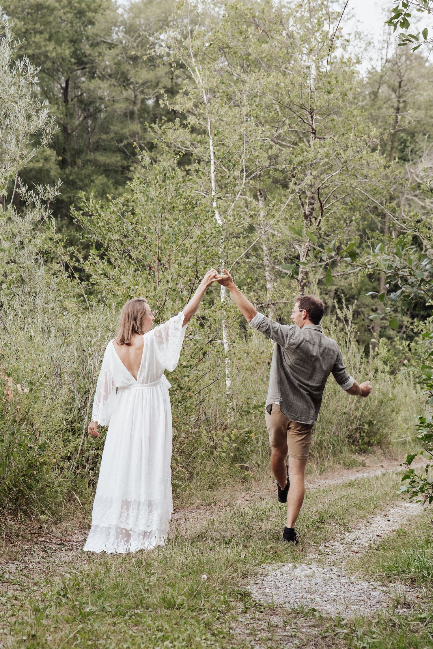 Babybauchshooting im Allgäu bei Bad Grönenbach – liebevolle Erinnerungen an die erste Schwangerschaft und das kleine Wunder.