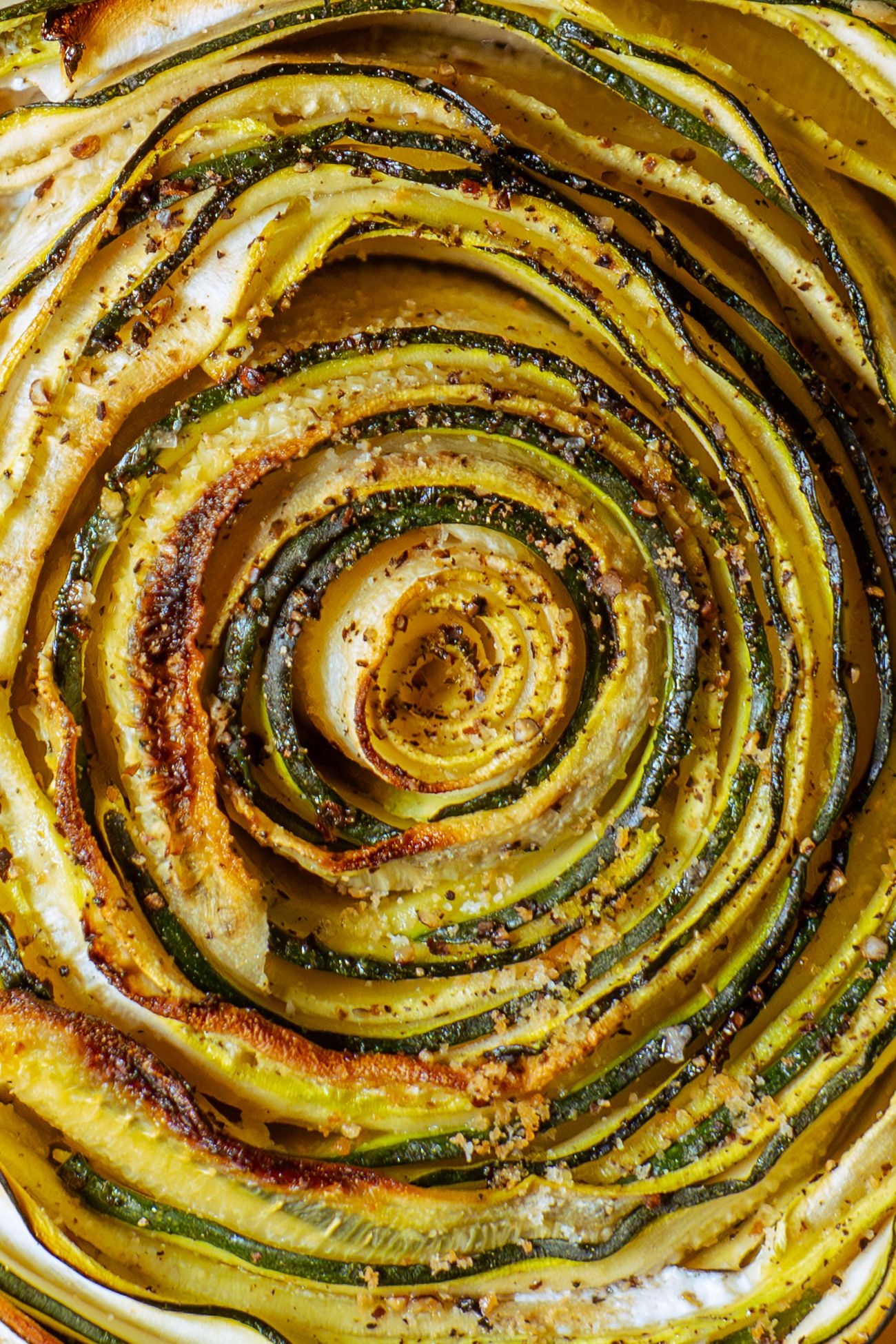 Culinary photography of an elegant dish with professional studio lighting, refined presentation, controlled light and artistic food styling.