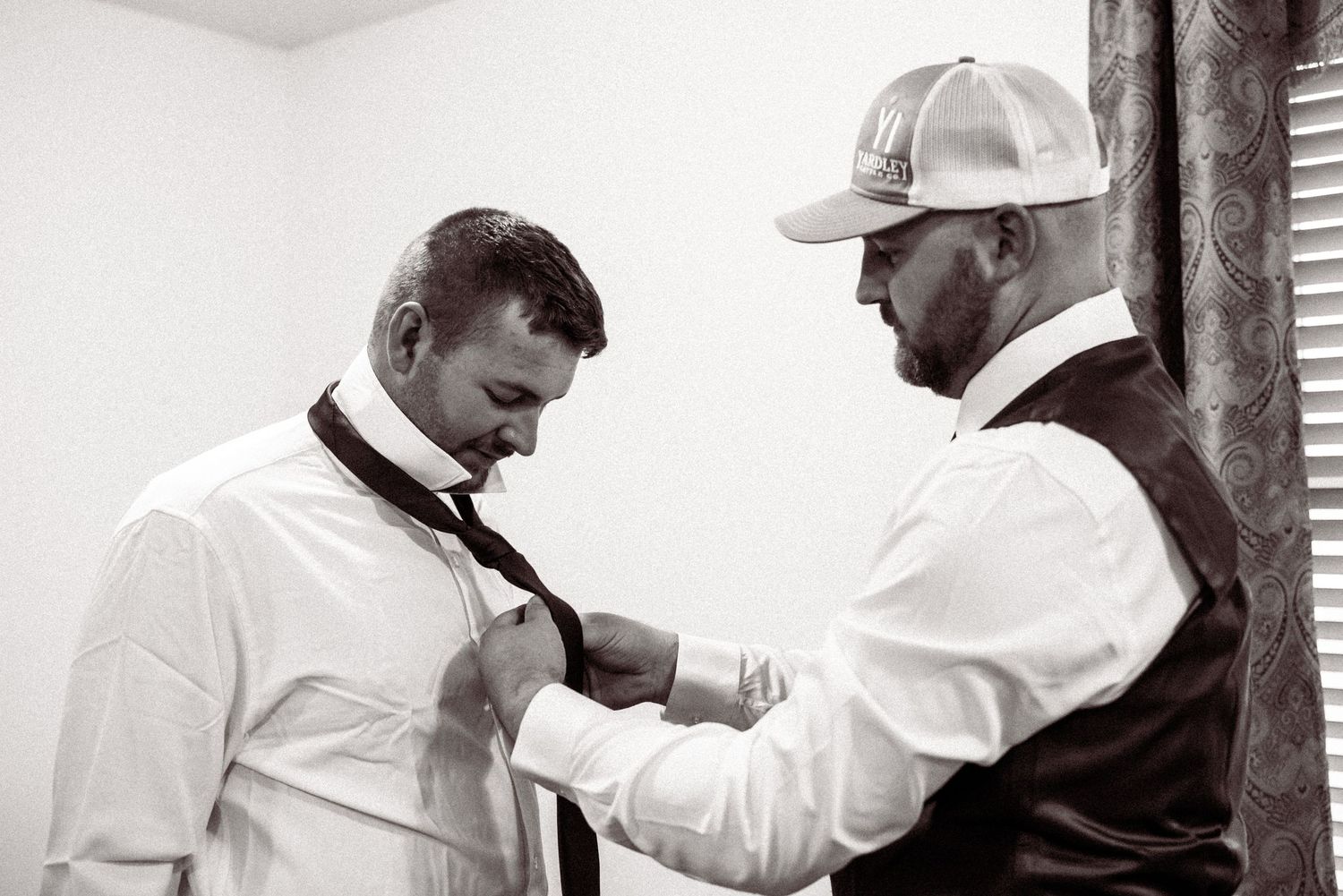 Black and white photo sequence showing preparations before wedding ceremony.