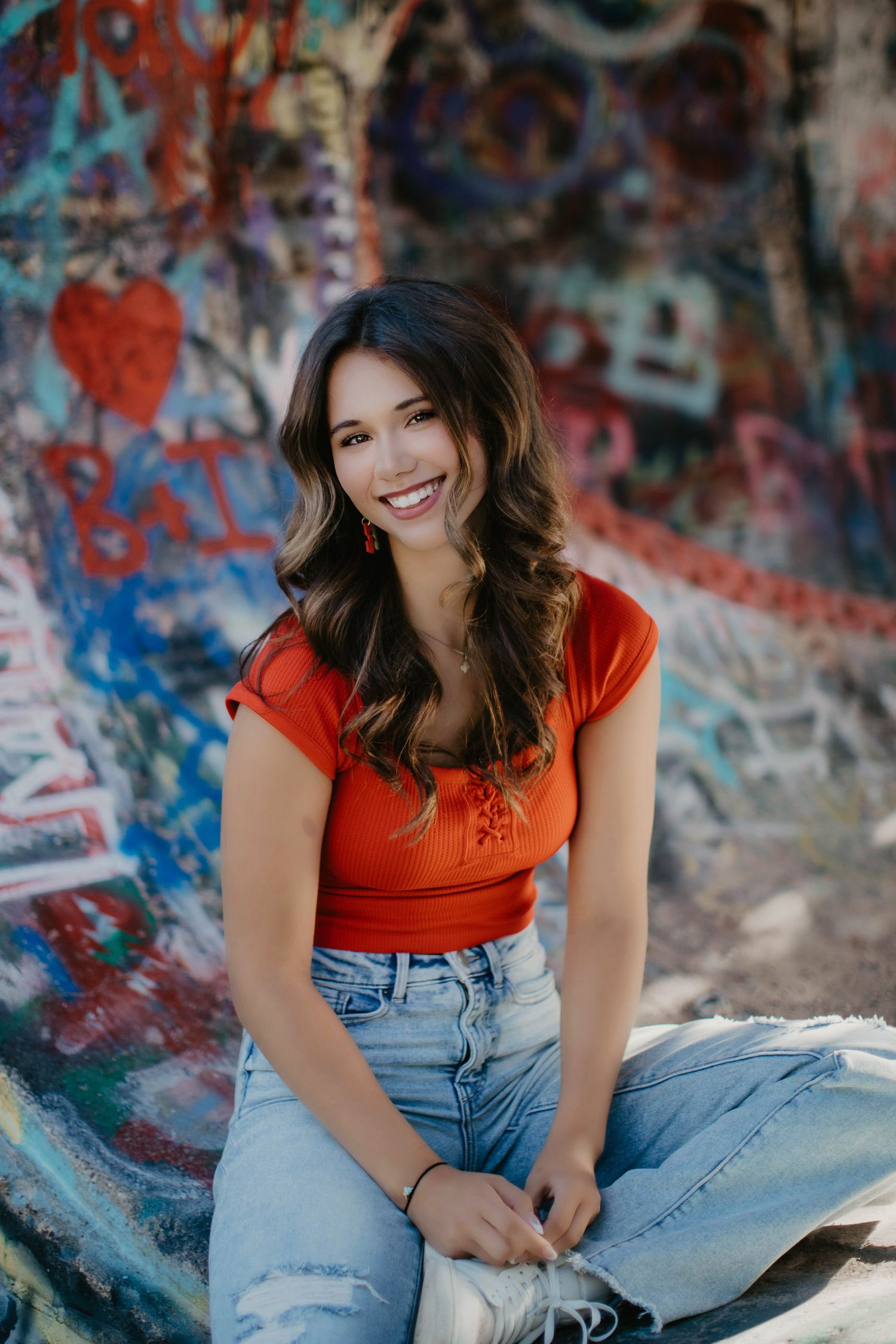 high school senior portraits girl with graffiti Marquette mi, Escanaba, NYC, Green Bay the best senior photographer