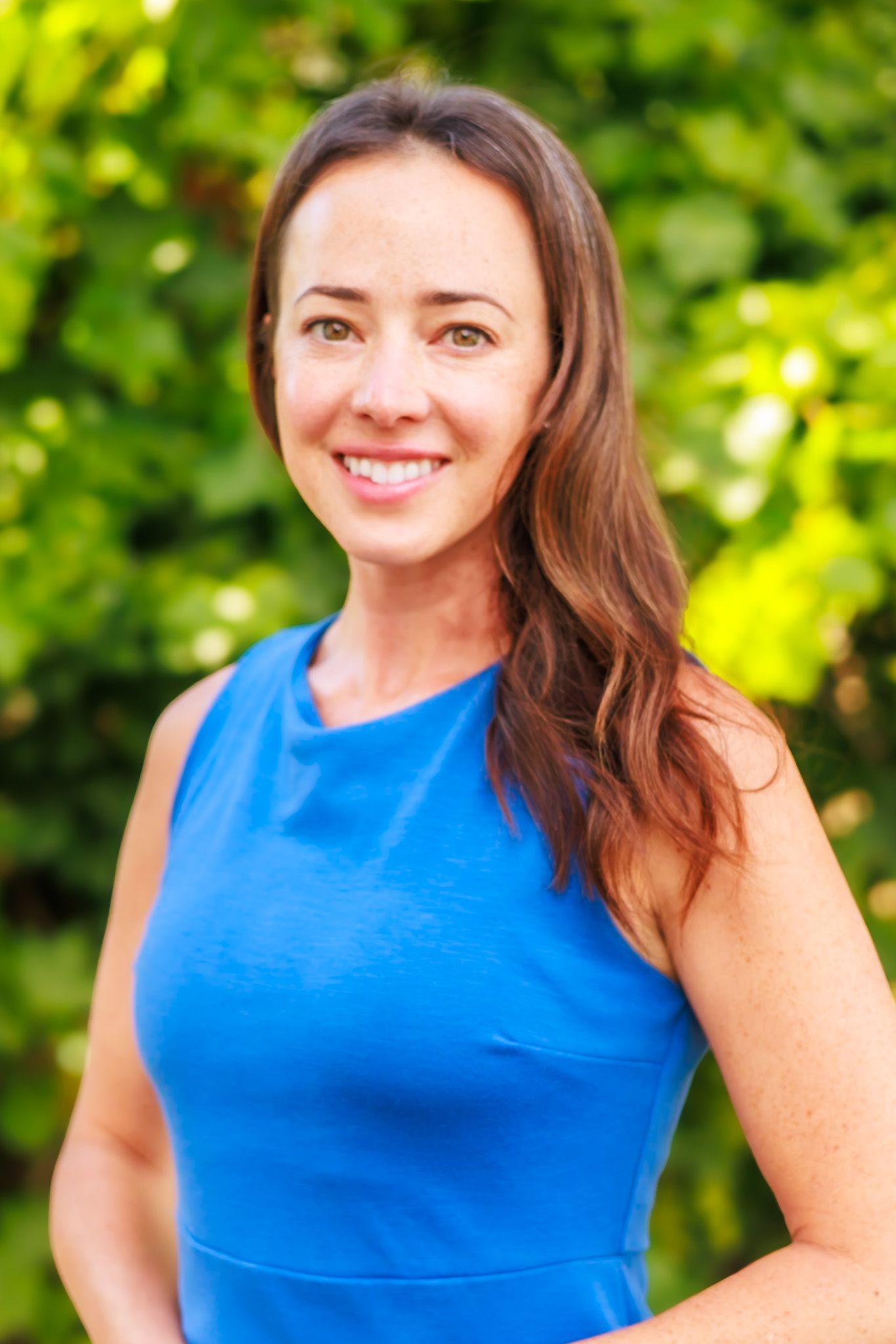 Sonoma county beautiful head shots for insurance agent Sabrina by SMC shots