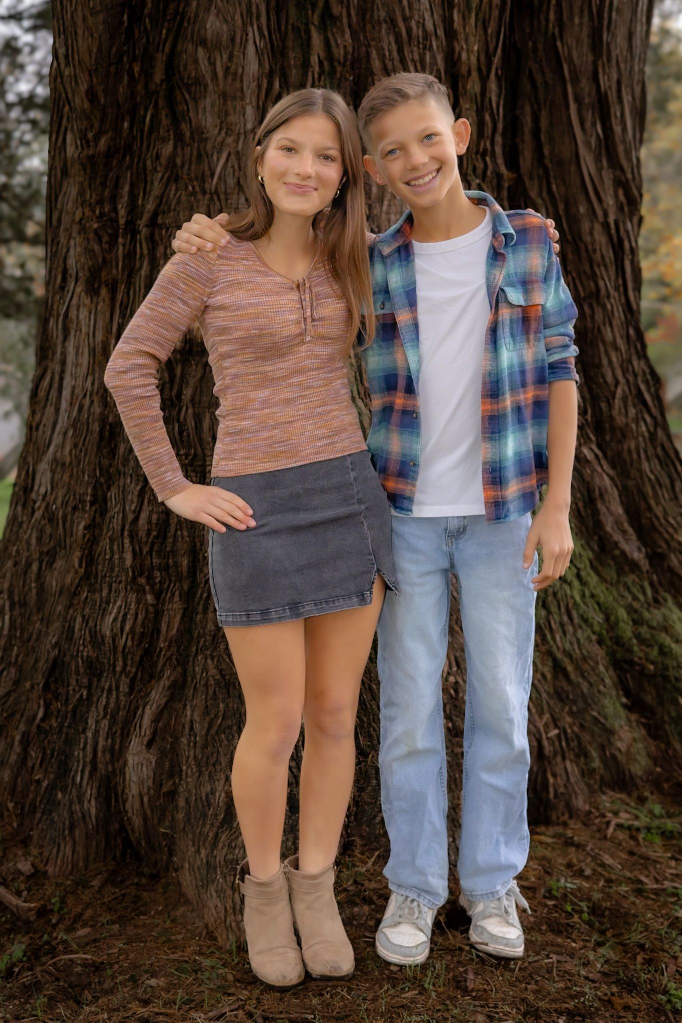 Beautiful Petaluma family enjoy time in front of an oak tree in portrait by Sonoma county photographer smc shots