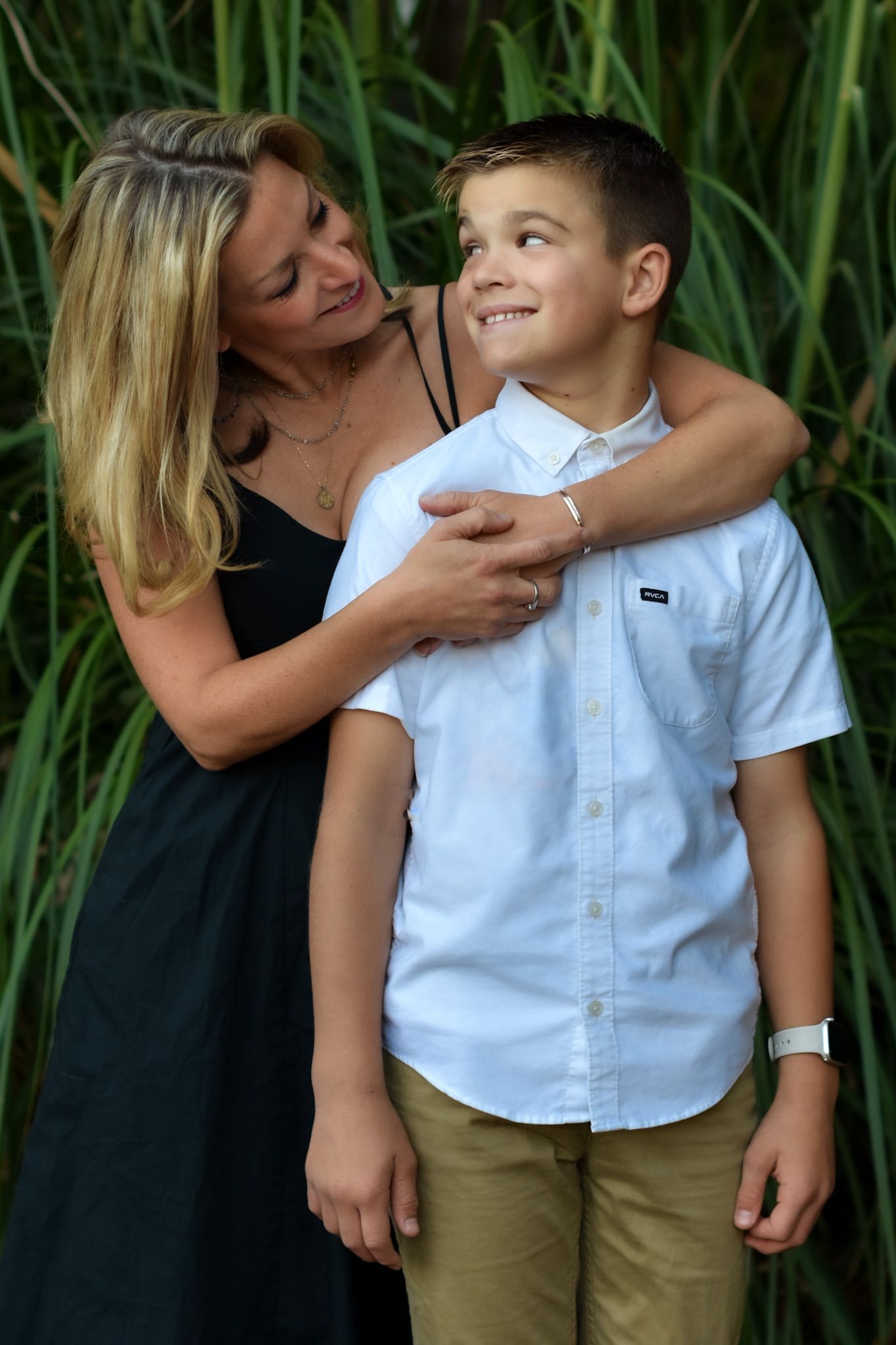 Beautiful West county family enjoy time together in portrait by Sonoma county photographer smc shots
