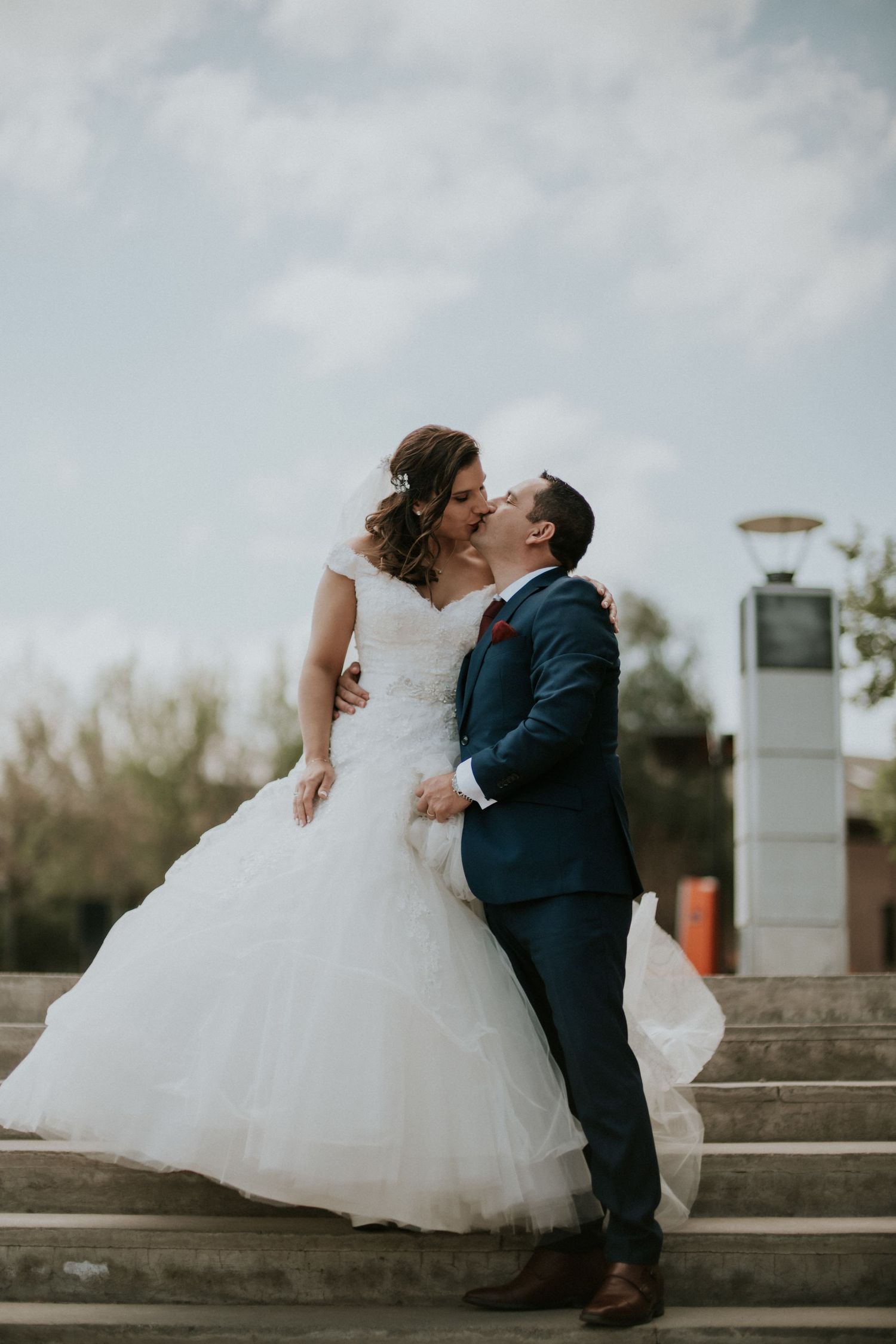 Fotografía de bodas y video de bodas en Santiago de Chile. Sesiones preboda y postboda, edición cinematográfica y cobertura completa.