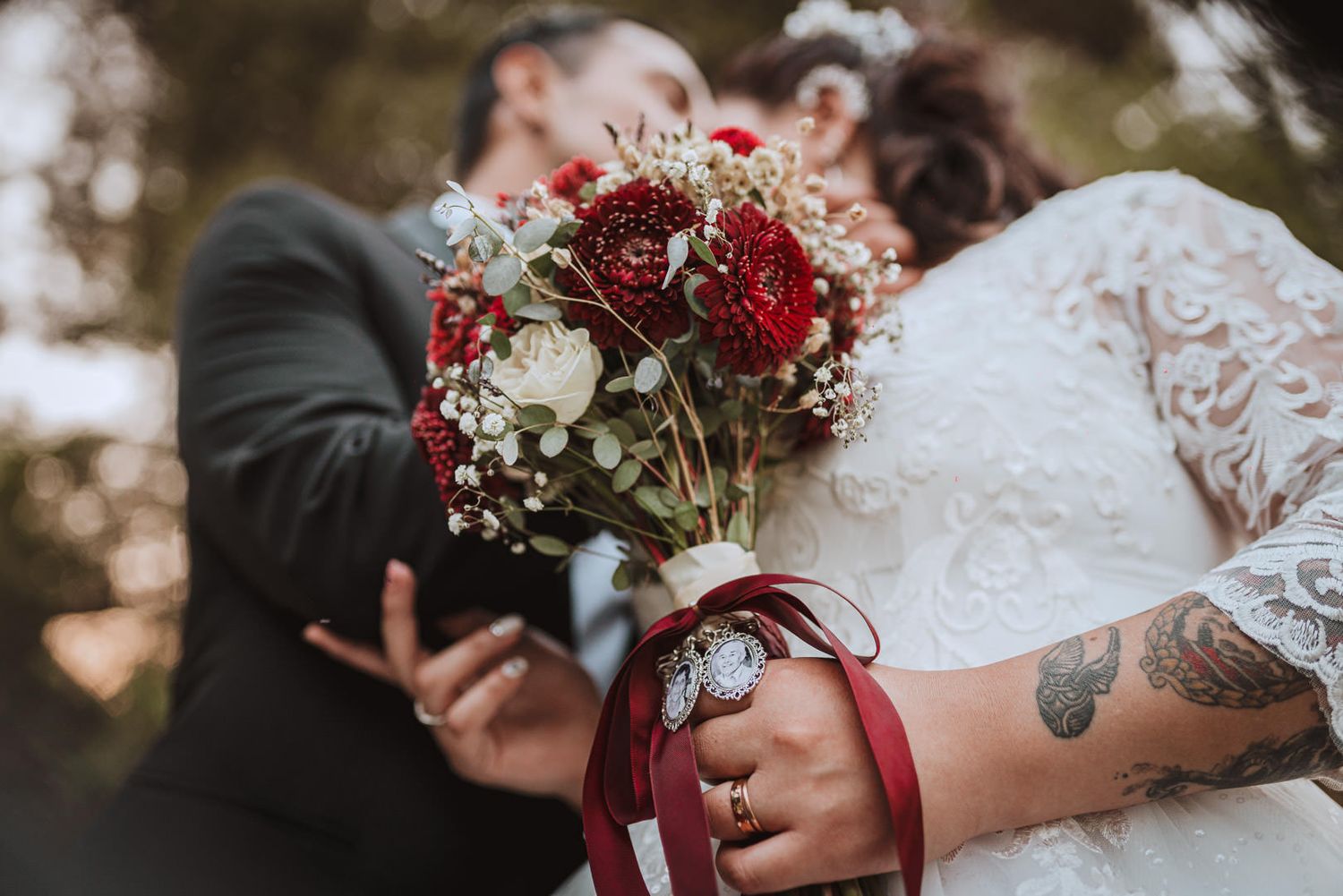 Fotografía de bodas y video de bodas en Santiago de Chile. Sesiones preboda y postboda, edición cinematográfica y cobertura completa.