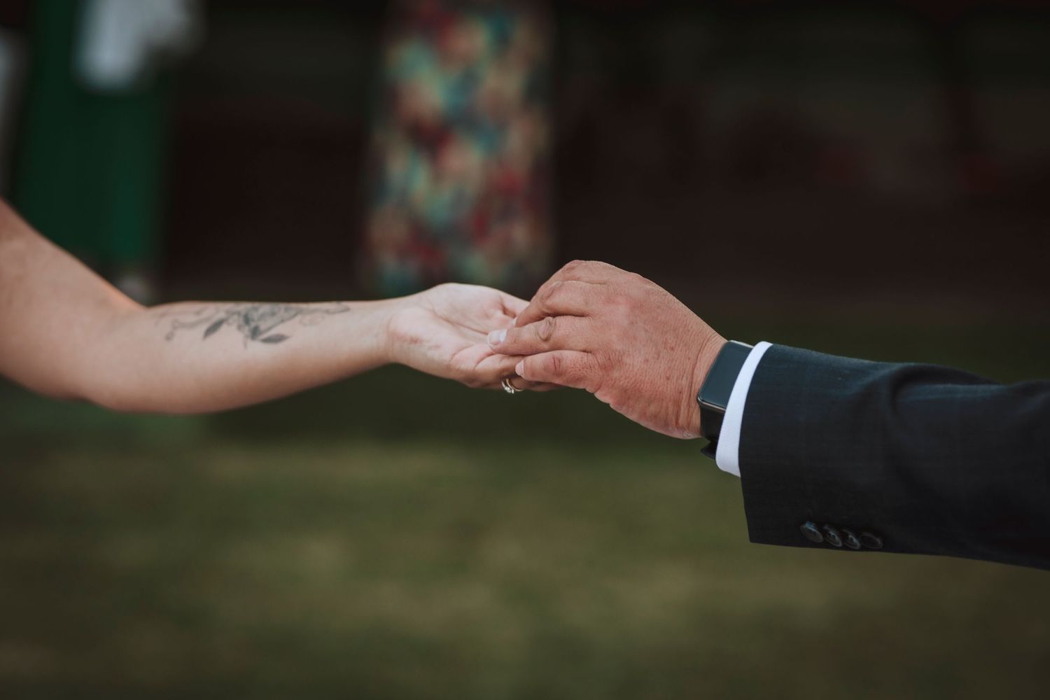 Fotografía de bodas y video de bodas en Santiago de Chile. Sesiones preboda y postboda, edición cinematográfica y cobertura completa.