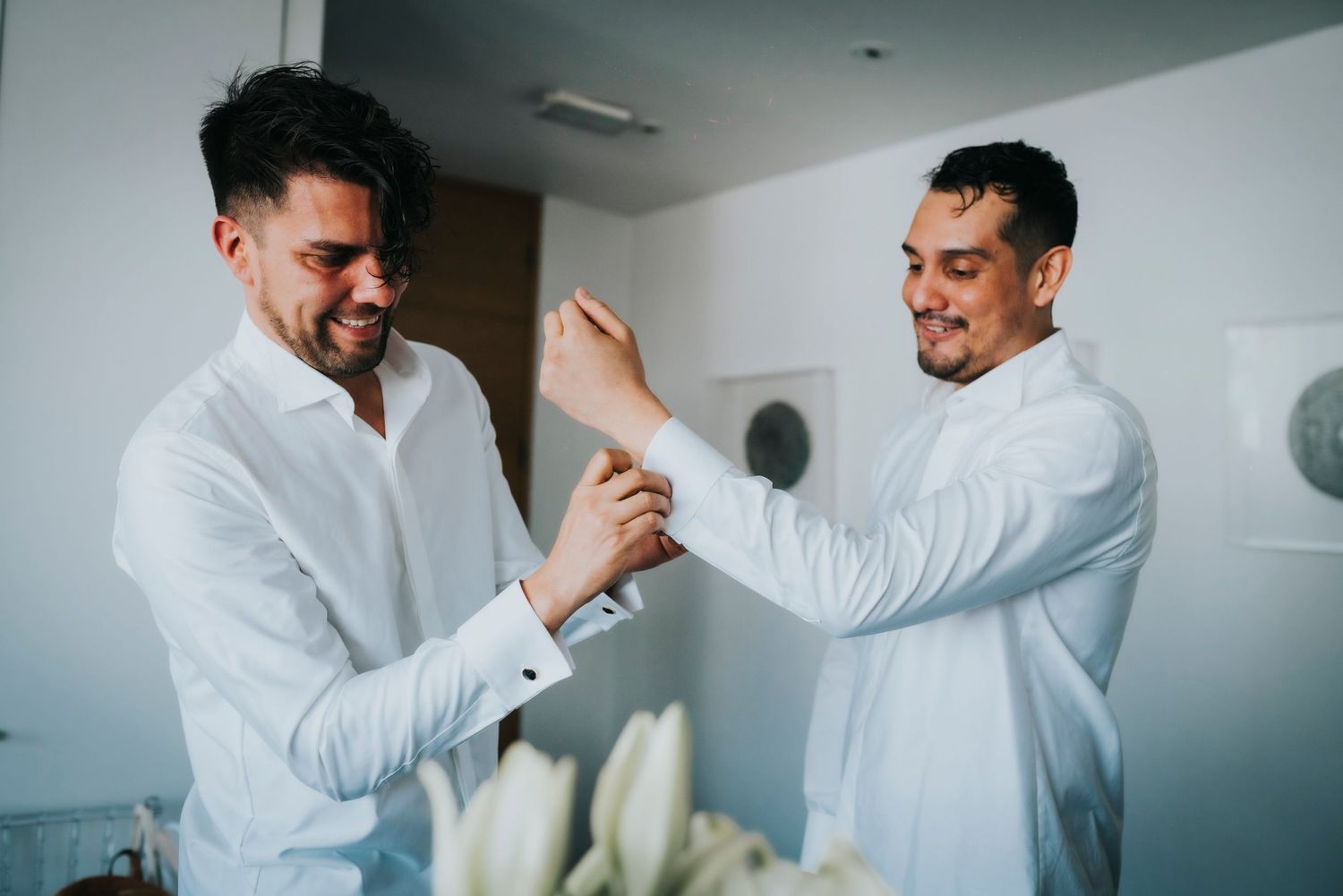 Fotografía de bodas y video de bodas en Santiago de Chile. Sesiones preboda y postboda, edición cinematográfica y cobertura completa.
