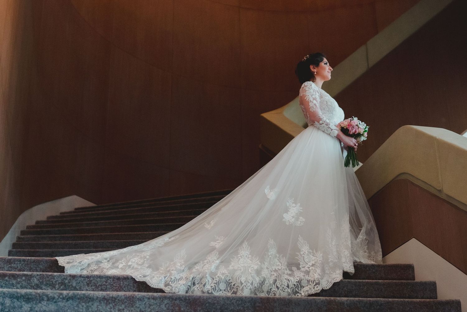 Fotografía de bodas y video de bodas en Santiago de Chile. Sesiones preboda y postboda, edición cinematográfica y cobertura completa.