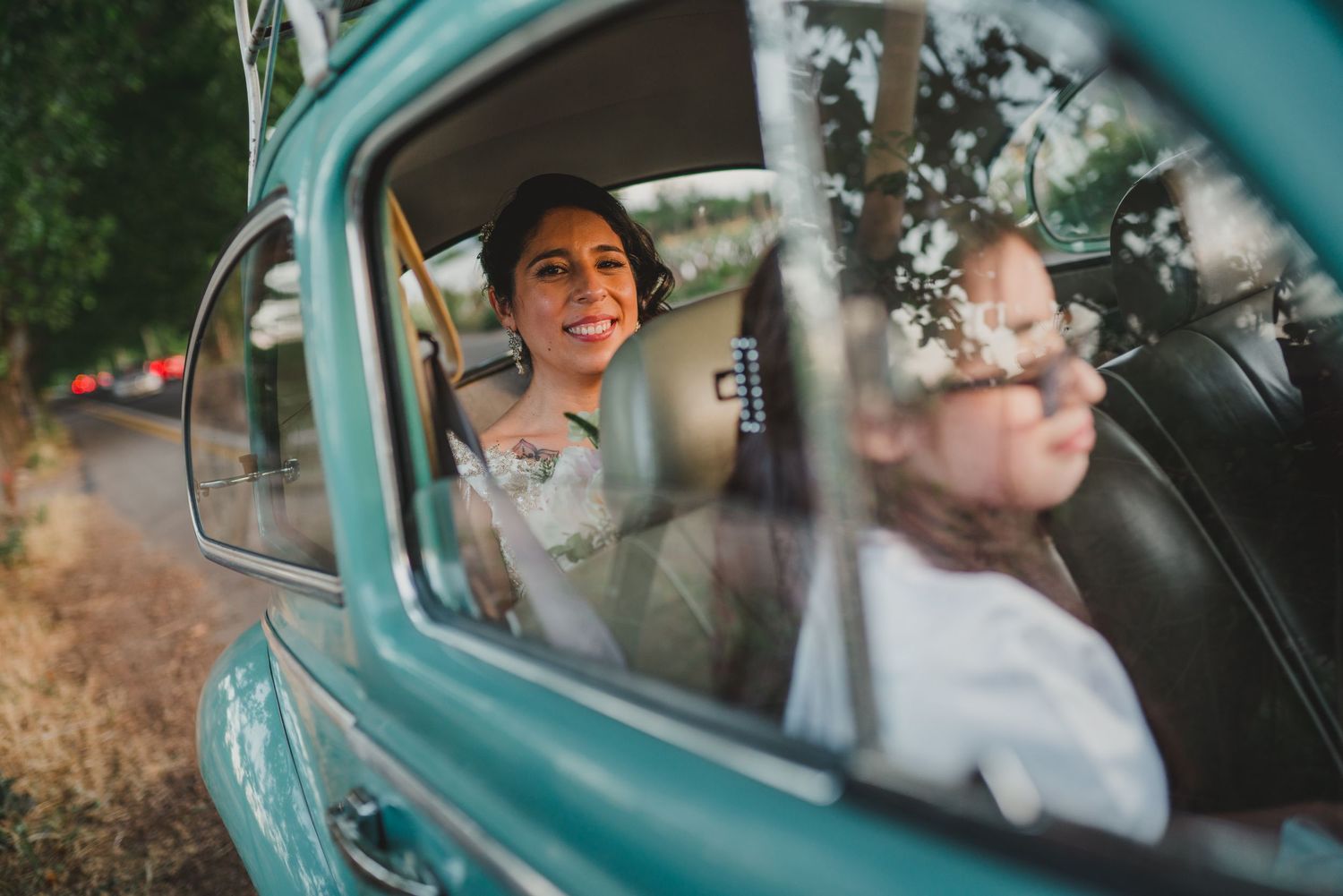 Fotografía de bodas y video de bodas en Santiago de Chile. Sesiones preboda y postboda, edición cinematográfica y cobertura completa.