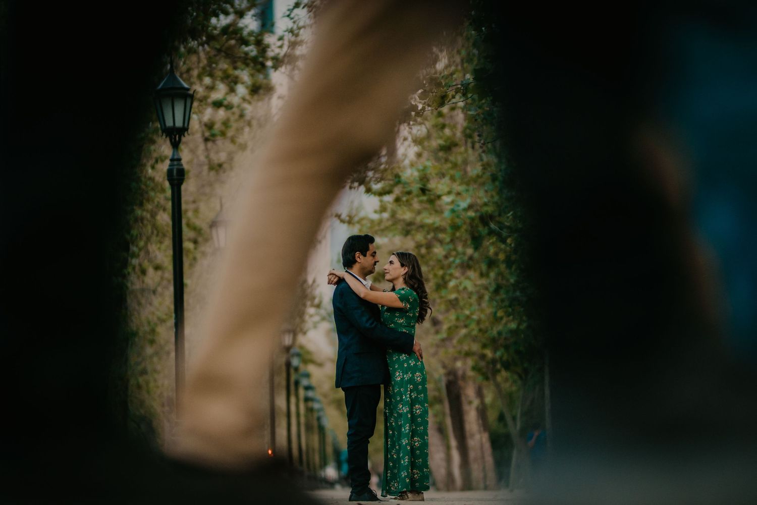 Fotografía de bodas y video de bodas en Santiago de Chile. Sesiones preboda y postboda, edición cinematográfica y cobertura completa.