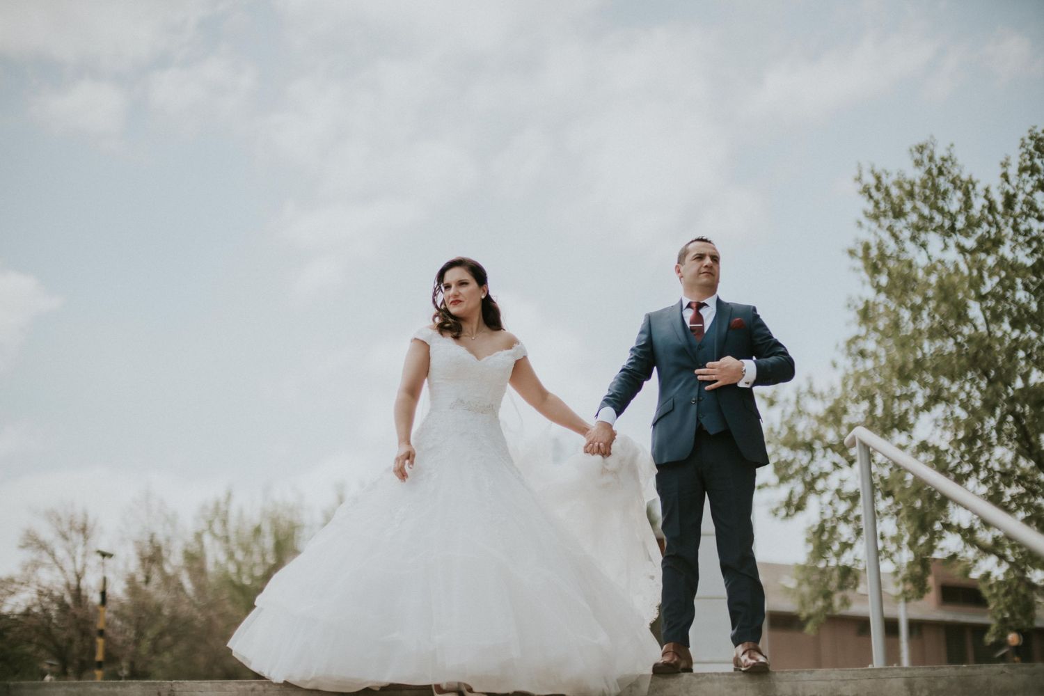 Fotografía de bodas y video de bodas en Santiago de Chile. Sesiones preboda y postboda, edición cinematográfica y cobertura completa.