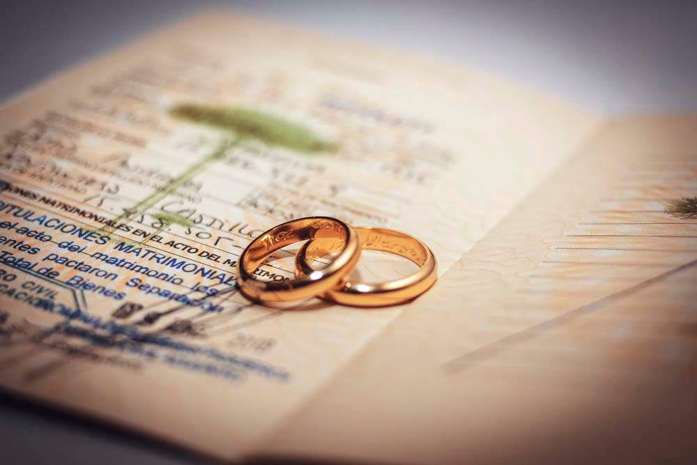 Fotografía de bodas y video de bodas en Santiago de Chile. Sesiones preboda y postboda, edición cinematográfica y cobertura completa.