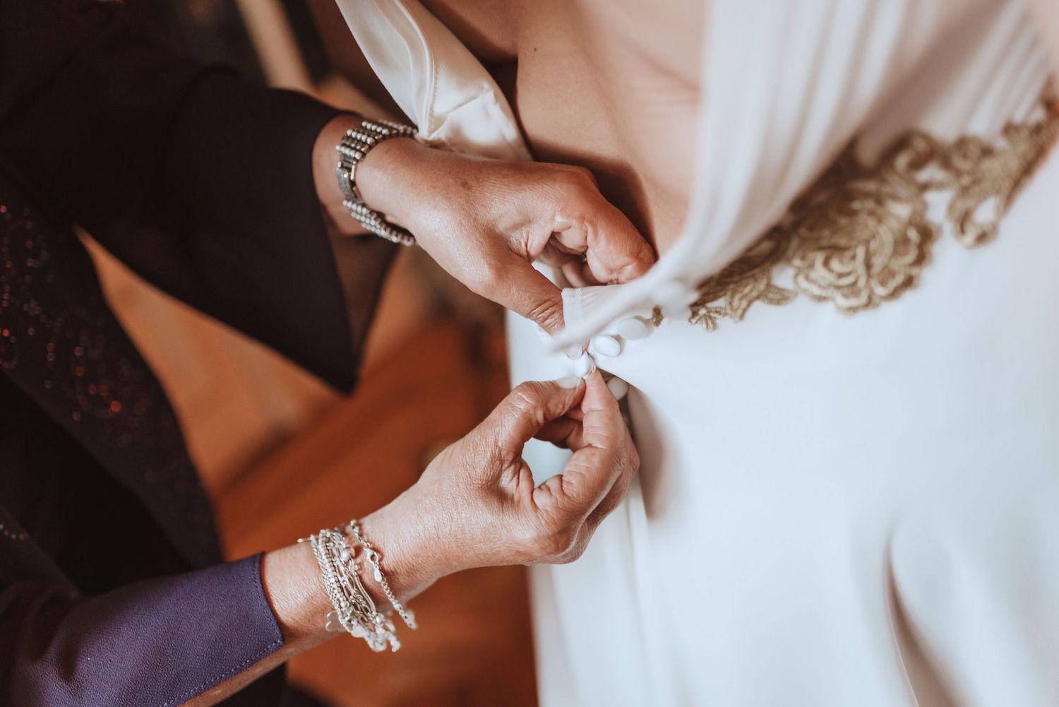 Fotografía de bodas y video de bodas en Santiago de Chile. Sesiones preboda y postboda, edición cinematográfica y cobertura completa.