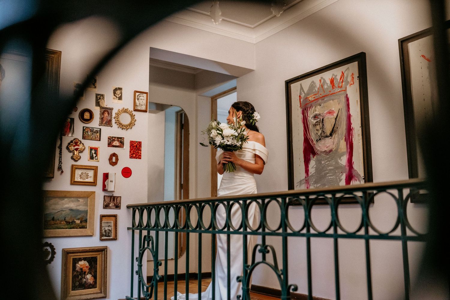 Fotografía de bodas y video de bodas en Santiago de Chile. Sesiones preboda y postboda, edición cinematográfica y cobertura completa.