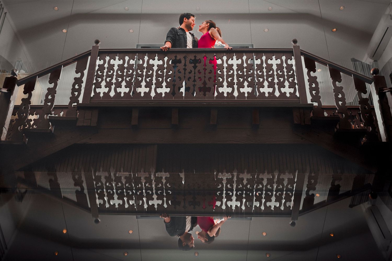 Fotografía de bodas y video de bodas en Santiago de Chile. Sesiones preboda y postboda, edición cinematográfica y cobertura completa.