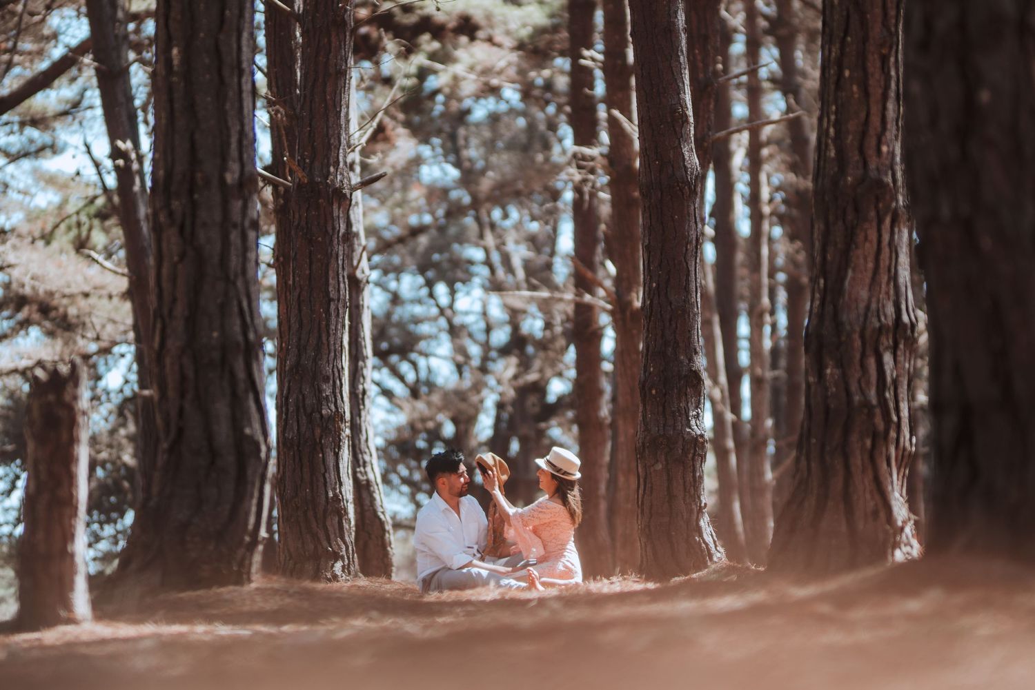 Fotografía de bodas y video de bodas en Santiago de Chile. Sesiones preboda y postboda, edición cinematográfica y cobertura completa.