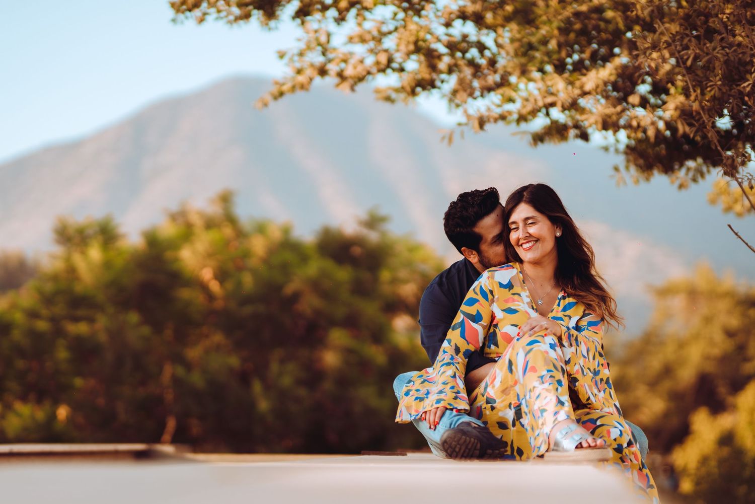 Fotografía de bodas y video de bodas en Santiago de Chile. Sesiones preboda y postboda, edición cinematográfica y cobertura completa.
