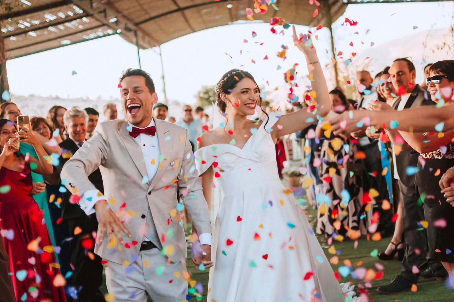 Fotografía de bodas y video de bodas en Santiago de Chile. Sesiones preboda y postboda, edición cinematográfica y cobertura completa.
