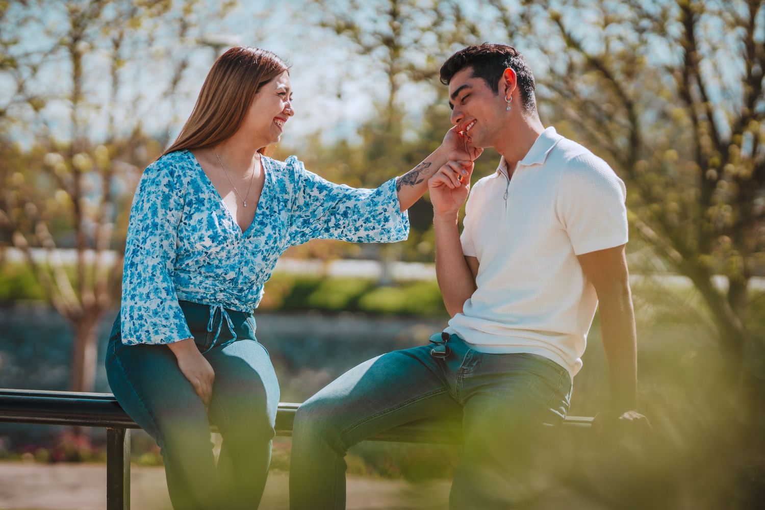 Fotografía de bodas y video de bodas en Santiago de Chile. Sesiones preboda y postboda, edición cinematográfica y cobertura completa.