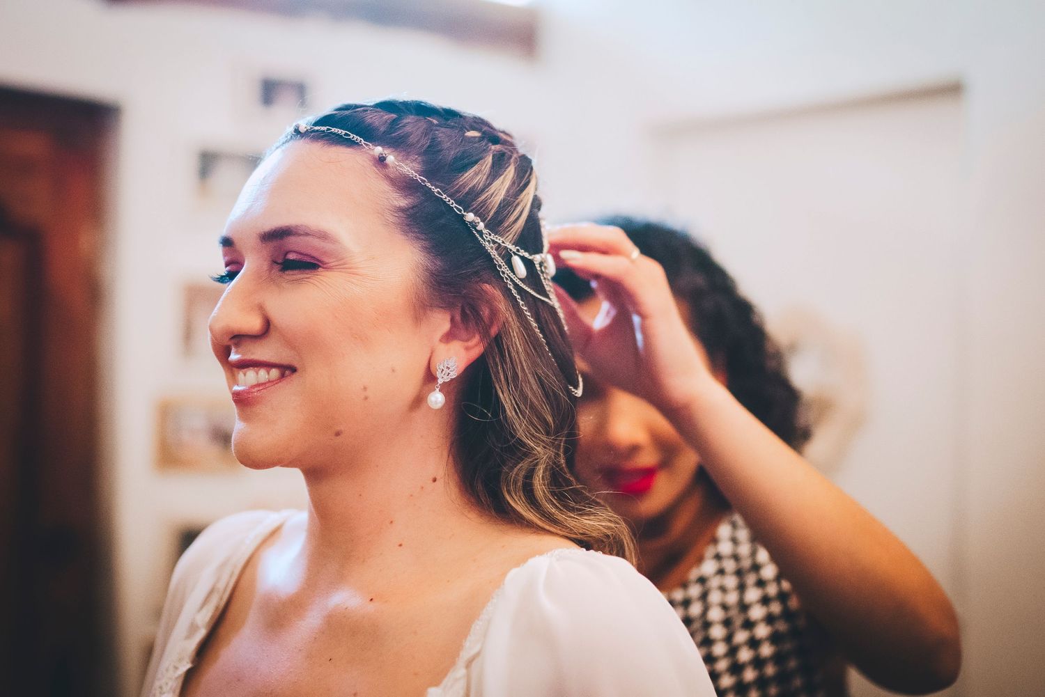 Fotografía de bodas y video de bodas en Santiago de Chile. Sesiones preboda y postboda, edición cinematográfica y cobertura completa.