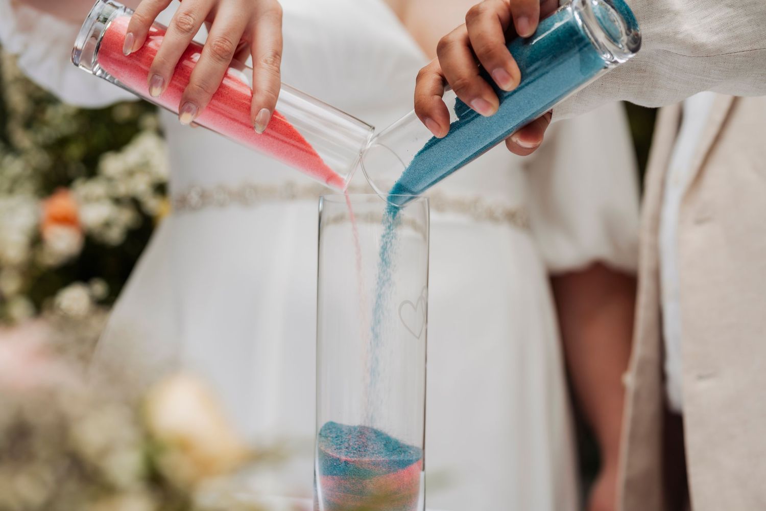 Fotografía de bodas y video de bodas en Santiago de Chile. Sesiones preboda y postboda, edición cinematográfica y cobertura completa.