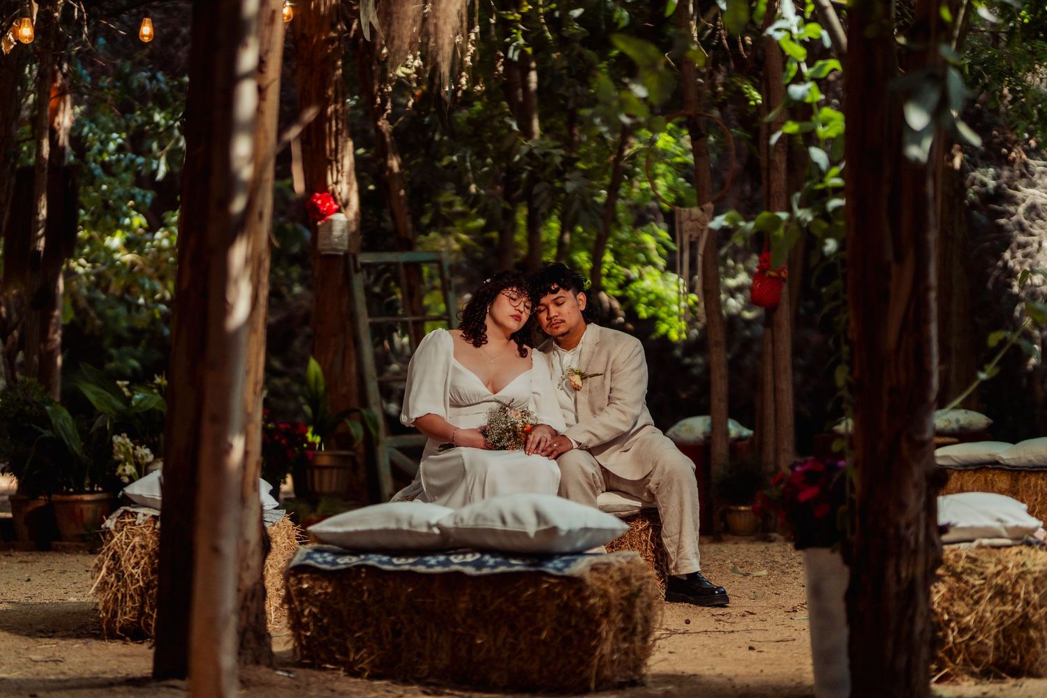 Fotografía de bodas y video de bodas en Santiago de Chile. Sesiones preboda y postboda, edición cinematográfica y cobertura completa.