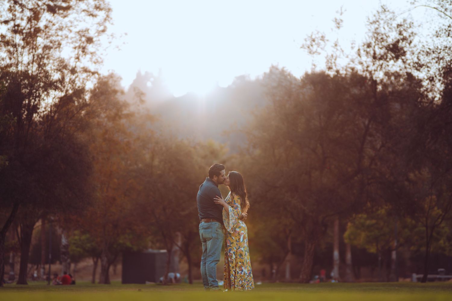 Fotografía de bodas y video de bodas en Santiago de Chile. Sesiones preboda y postboda, edición cinematográfica y cobertura completa.