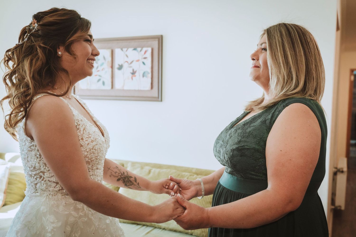 Fotografía de bodas y video de bodas en Santiago de Chile. Sesiones preboda y postboda, edición cinematográfica y cobertura completa.