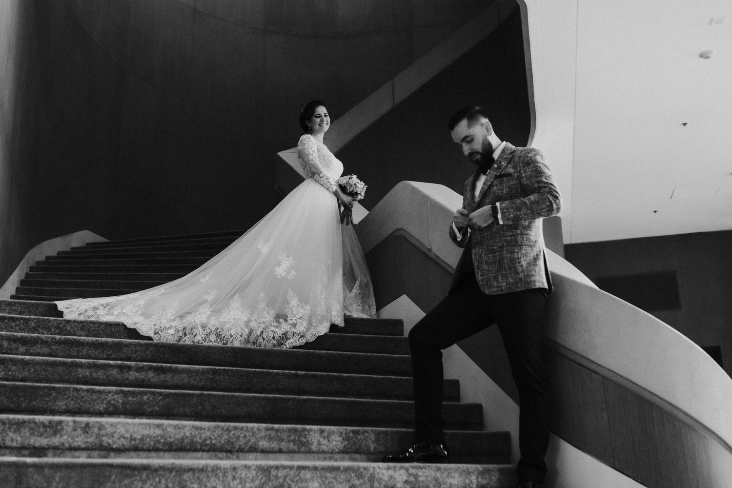 Fotografía de bodas y video de bodas en Santiago de Chile. Sesiones preboda y postboda, edición cinematográfica y cobertura completa.