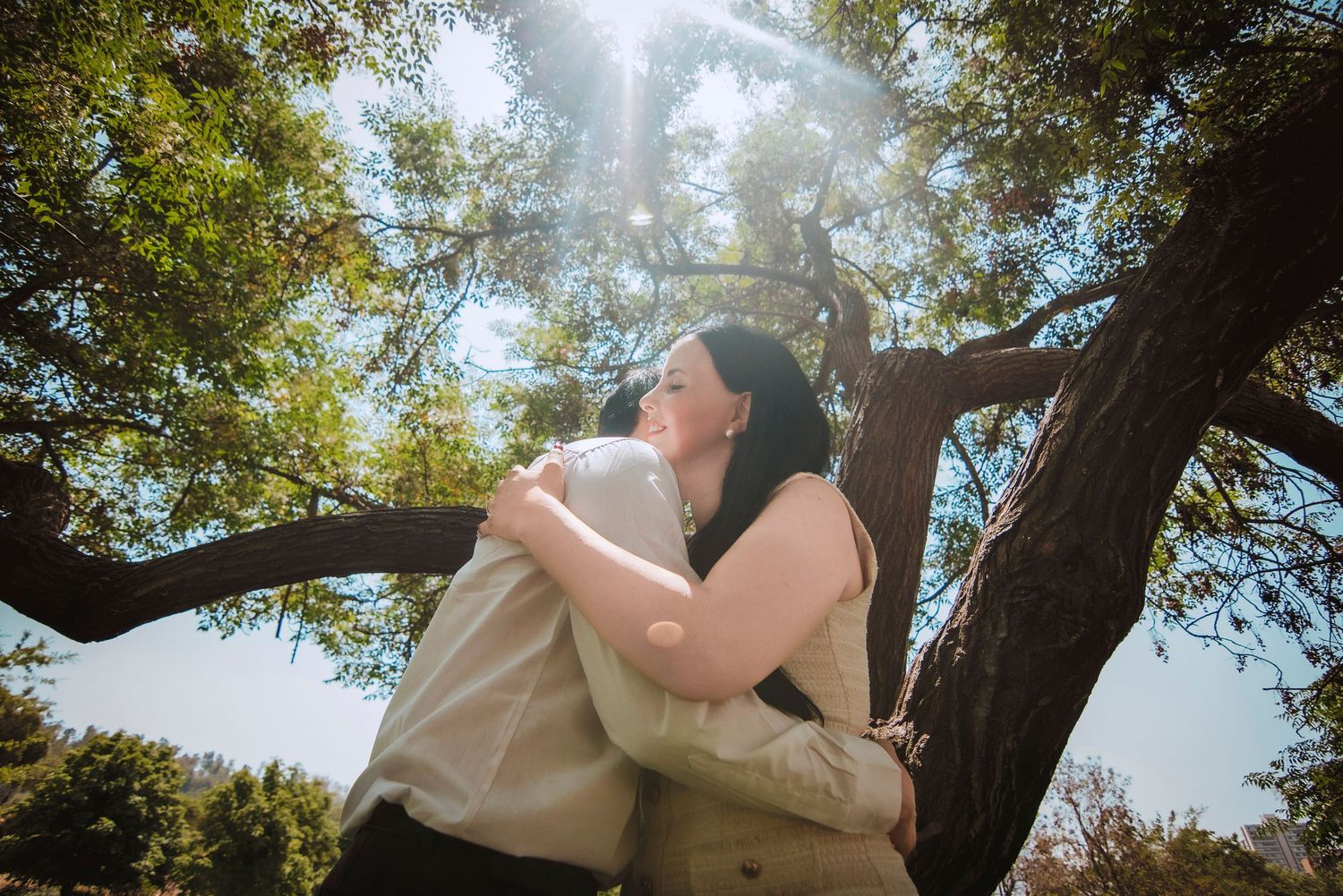 Fotografía de bodas y video de bodas en Santiago de Chile. Sesiones preboda y postboda, edición cinematográfica y cobertura completa.