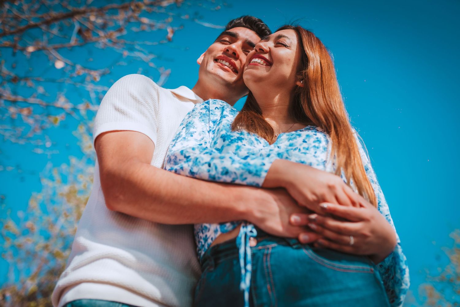 Fotografía de bodas y video de bodas en Santiago de Chile. Sesiones preboda y postboda, edición cinematográfica y cobertura completa.