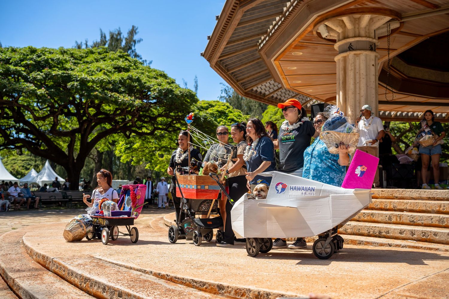 Dog photography- Event photography- pet photographer- paws for portraits- Oahu, HI- Pet walk