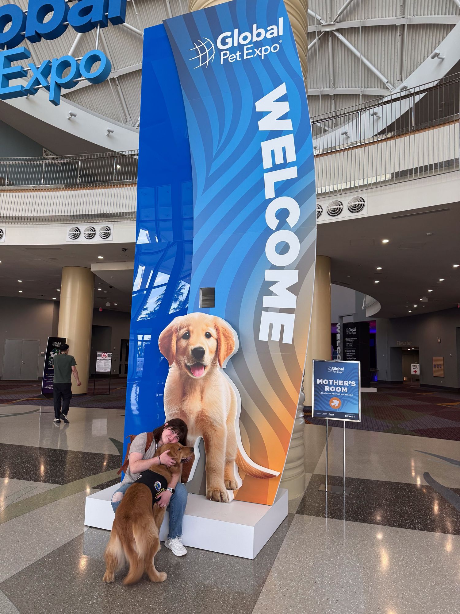 Global Pet expo- Orlando- Paws for Portraits- Dog- pet influencers-embracingecho