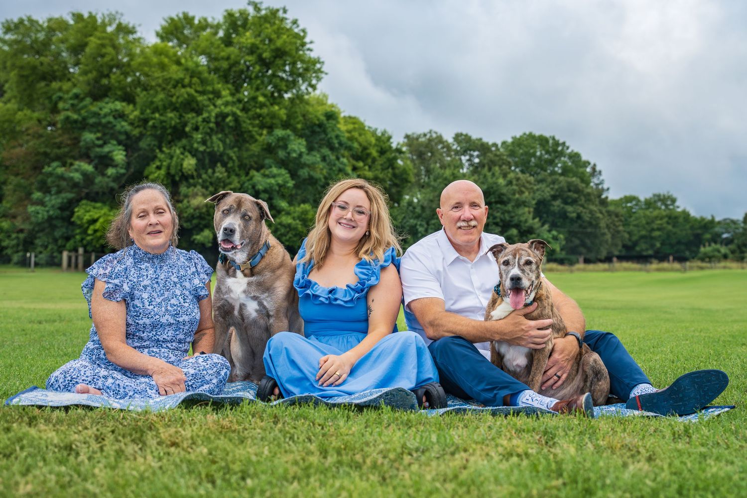 Family photos by paws for portraits
