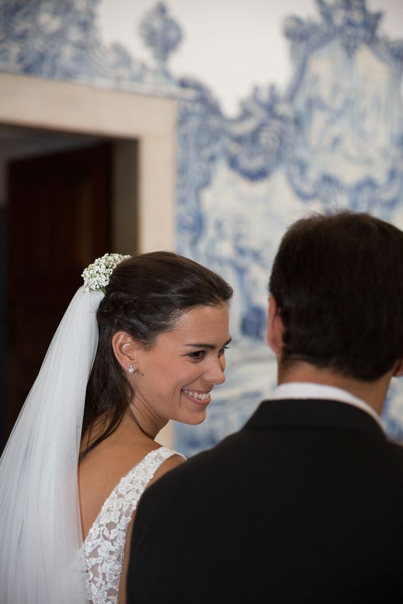 Reportagem de casamento na Quinta da Serra em Sintra - momentos na Igreja dos Salesianos do Estoril