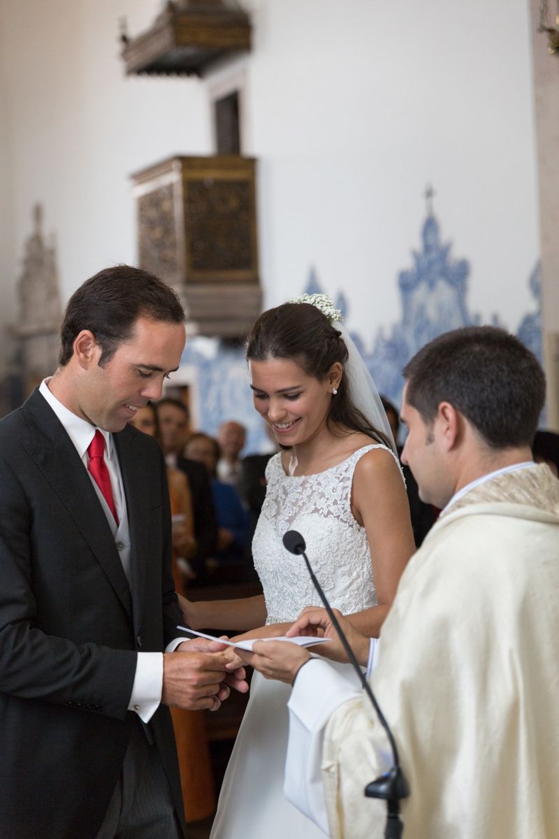 Reportagem de casamento na Quinta da Serra em Sintra - momentos na Igreja dos Salesianos do Estoril