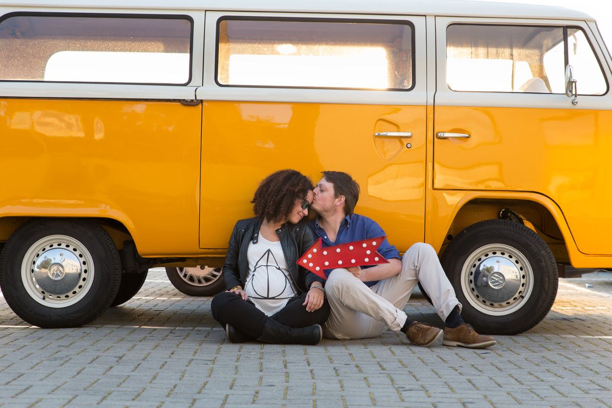 Sessão fotográfica de gravidez - fotografias profissionais de grávida em Lisboa - VW pão de forma