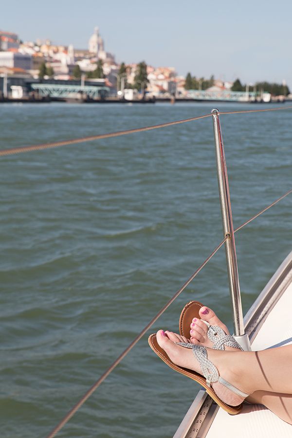 Reportagem de despedida de solteira em Lisboa -festa a bordo de veleiro no Tejo - passeio a bordo de veleiro da River Cruises